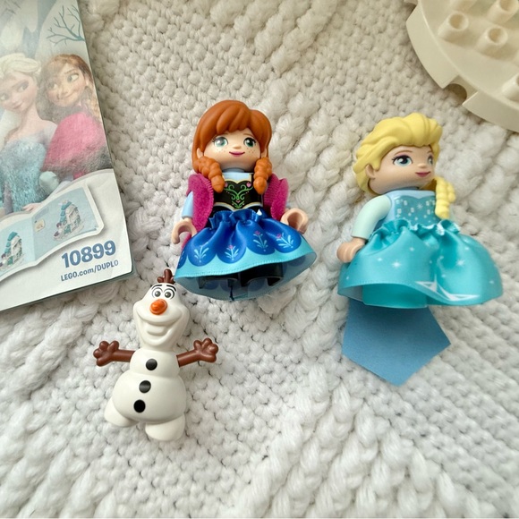 LEGO DUPLO Disney Princess Frozen Ice Castle 10899 Building Toy with Light Brick - Picture 5 of 10